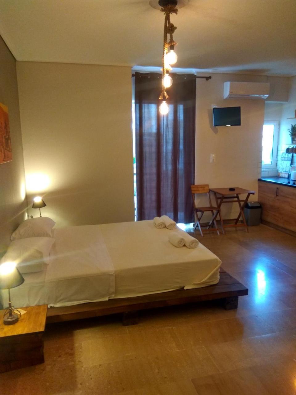 Lavender Apartment Каламата Екстериор снимка